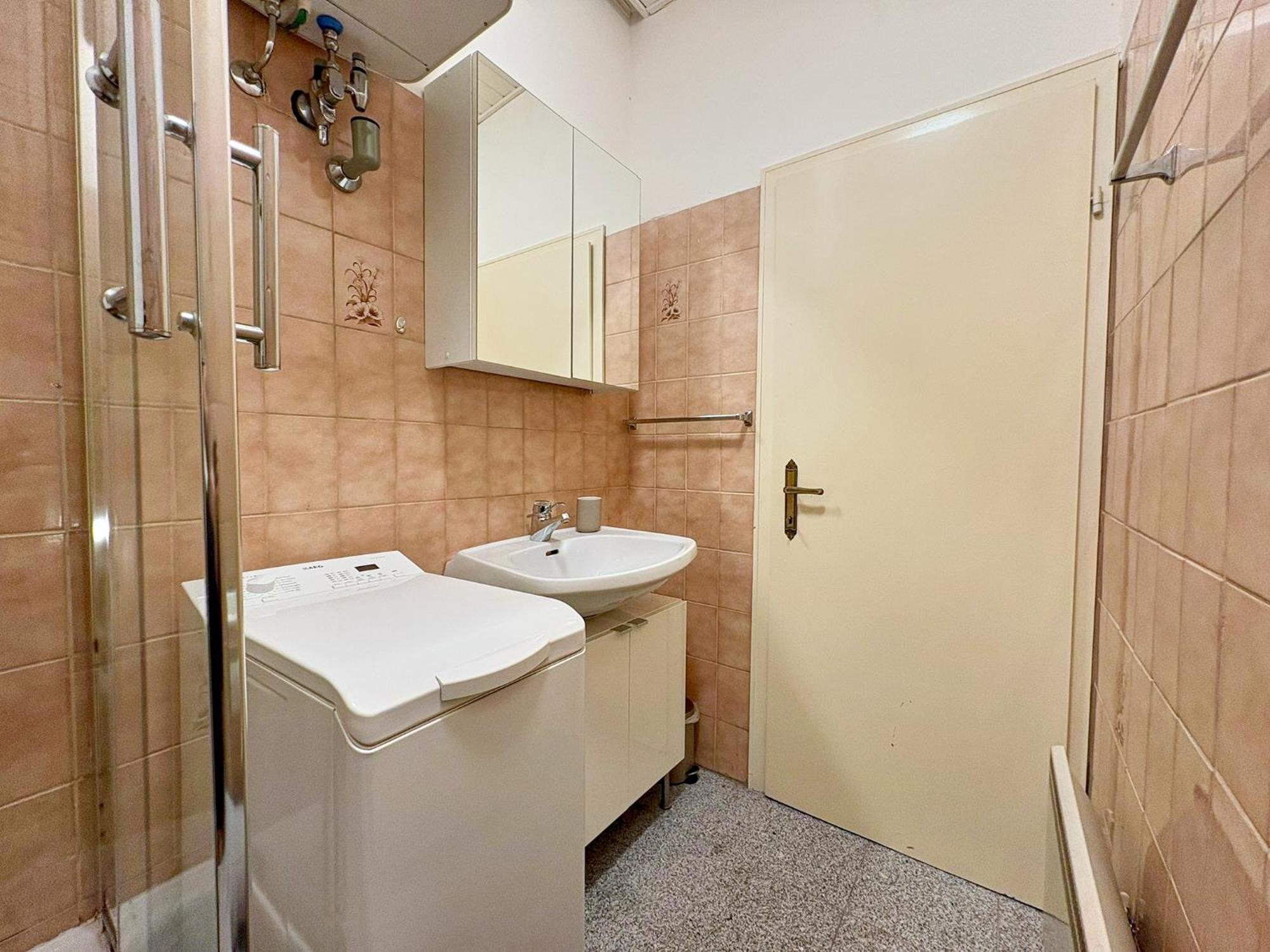 Apartament Spacious And Near Metro I Close To Parks I Akh Wiedeń Zewnętrze zdjęcie